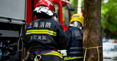 Shpërthimi i fishekzjarrëve në një dyqan në Kinë, 8 viktima