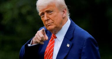 Trump: Po shqyrtoj një marrje paqësore të Kubës