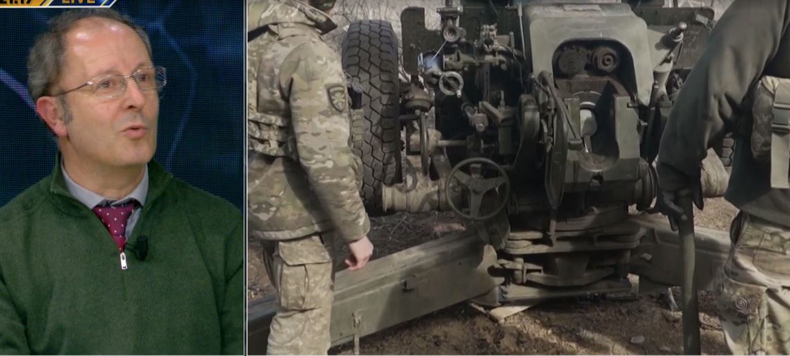 “S’ka përpjekje reale për paqen”/ Kamberi për luftën në Ukrainë: Që të arrihen negociatat, në tryezë duhen SHBA, Ukraina, Rusia dhe BE!