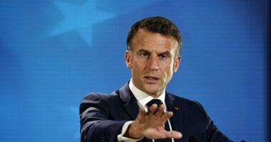 Macron: Në rast paqeje në Ukrainë, Evropa duhet të përcaktojë rregulla bashkëjetese me Rusinë