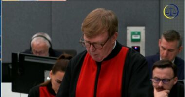 Mbrojtja e Kadri Veselit: Nuk mund të shpallet fajtor bazuar në thashetheme