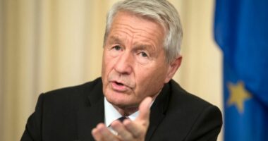 Jagland tenton vetëvrasjen/ Ish-kryeministri norvegjez, nën hetim për lidhjet me Epstein