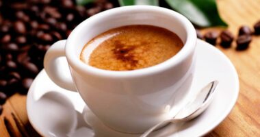 Kafja dhe çaji ulin rrezikun nga demenca