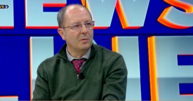 “Pavarësia”/ Eksperti Kamberi: Kosova ka arritur pjekurinë politike. Haga, një sfidë imazhi!