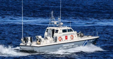 Përmbytet anija në Kretë, ndërrojnë jetë 3 emigrantë, 25 të tjerë rezultojnë të zhdukur