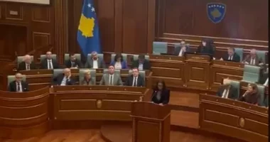 LDK nuk votoi për UÇK: Rezoluta nuk kërkon zbardhjen e vrasjeve para e pas luftës