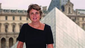 Dorëhiqet drejtoresha e Luvrit/ Vendimi pas grabitjes së shekullit në muzeun e famshëm parisien