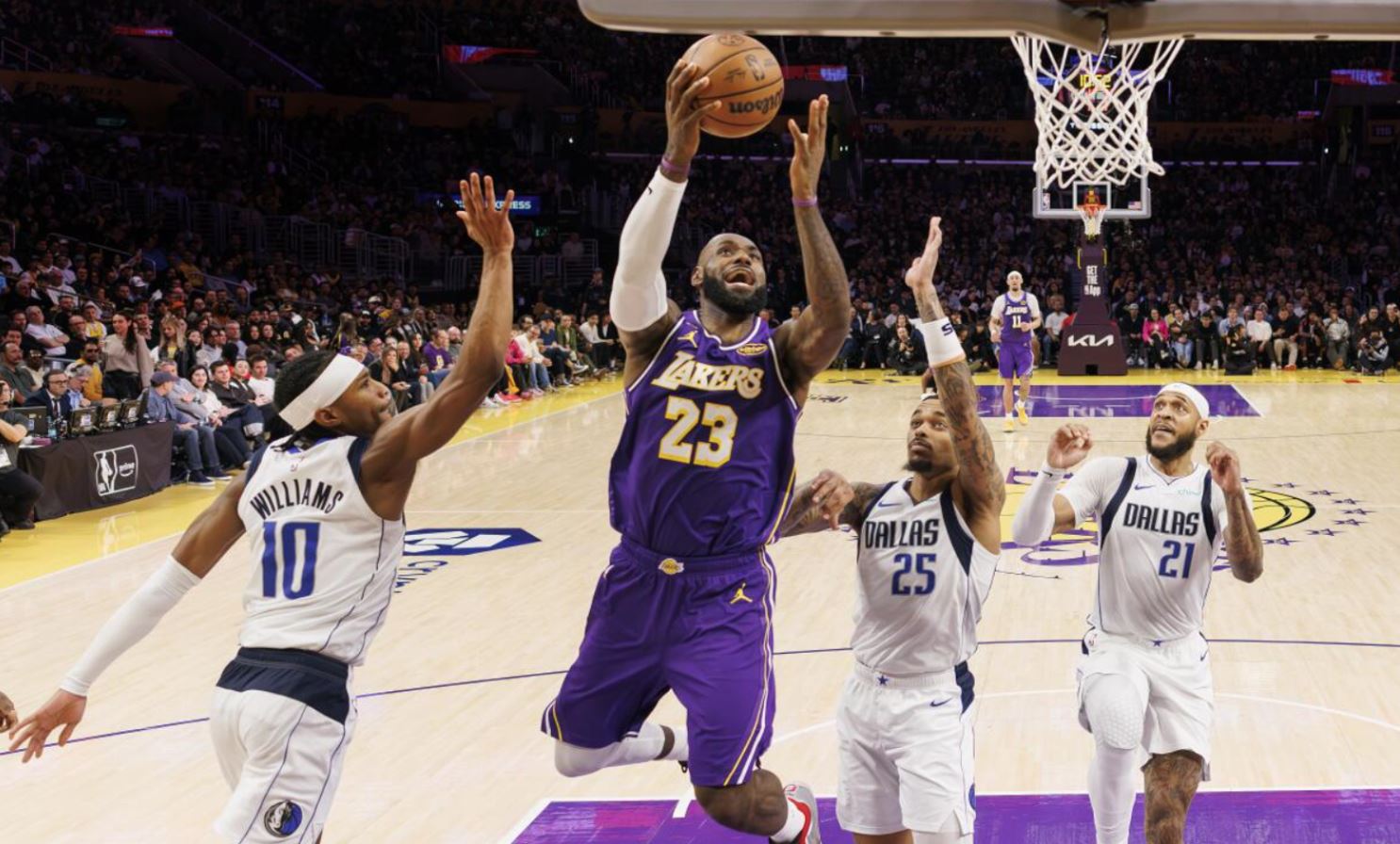  I pavdekshmi  Lebron  Mbreti i basketbollit vendos një tjetër rekord të madh në NBA