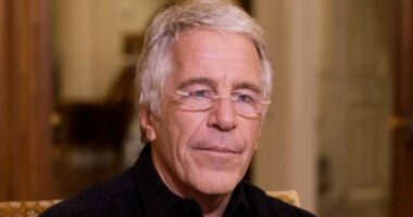 Hetimet për “Epstein” në Paris/ Krijohet një ekip i posaçëm magjistratësh për të hetuar lidhjet e shtetasve francezë