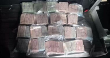 EMRI/ Zbulohen 1 milion euro të padeklaruara në Merdare, në pranga polici shqiptar