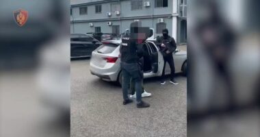 I shpallur në kërkim ndërkombëtar për vrasje/ Arrestohet 34-vjeçari shqiptar në Tiranë, ekstradohet në Britani