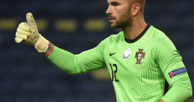 Portieri ndihmon agjëruesit/ Portugezi Lopes u shtir sikur u dëmtua në Nantes-Le Havre