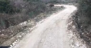 Rruga u dëmtua nga moti i keq/ Hapet aksi që lidh fshatin Matogjin e Bashaj me Vlorën