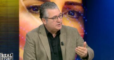 “Berisha nuk ka mbështetës në protesta”/ Skënder Minxhozi: Spektakël piroteknik për median ndërkombëtare!