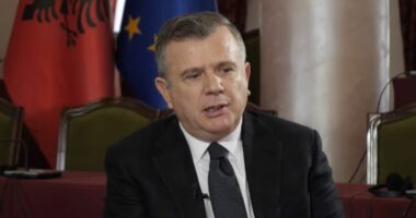 “Në Kuvend nuk ka një minorancë bllokuese”/ Balla: Debati i brendshëm në PS nuk dëmton punën dhe mesazhin politik