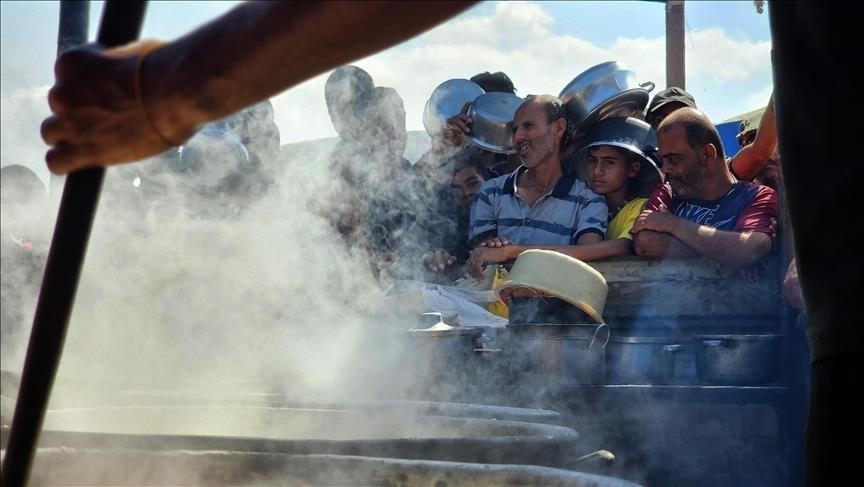 Franca dërgon 80 tonë ndihma ushqimore në Gaza