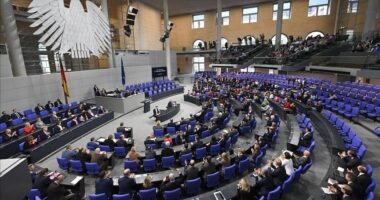 Kancelari gjerman Merz bën thirrje për kufizime në mediat sociale për të mbrojtur të rinjtë