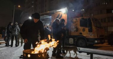 Ukraina mbetet në terr pas ndërprerjeve masive të energjisë elektrike