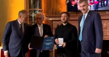 Zelensky merr çmimin “Ewald von Kleist” për rezistencën ukrainase