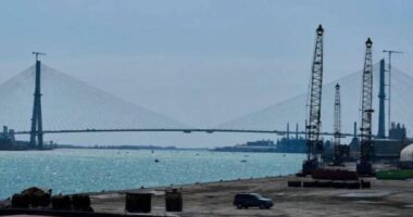 Trump “bllokon” urën/ Lidh SHBA me Kanadanë: Nuk hapet derisa Otava të na kompensojë