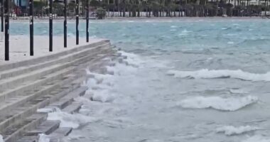 Moti i keq, ndalohet lëvizja e mjeteve lundruese dhe të peshkimit në Portin e Vlorës