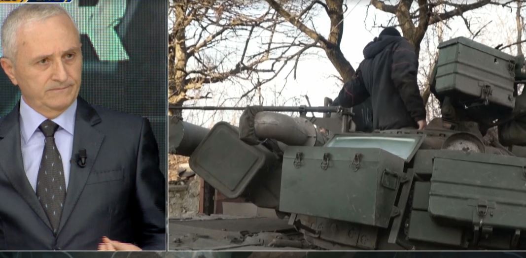 Lufta në Ukrainë/ “Fronti po lëviz shumë pak!” Koloneli: Ekonomia ruse në rënie, mbështetja e sulmeve do jetë për një periudhë aftatmesme