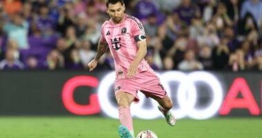 Messi, golat me “telekomandë”/ Barazon legjendën Pele për golat nga goditjet e dënimit