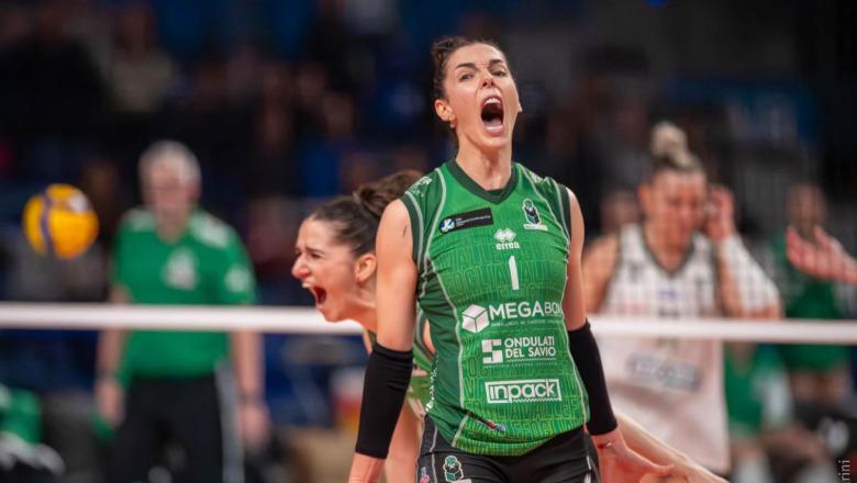 Erblira Bici “pushton” Europën/ Volejbollistja kuqezi, kampione e Kupës “Challenge” në 2026