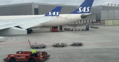 Lufta në Iran dhe rritja e çmimit të naftës, një tjetër kompani ajrore anulon rreth 1 mijë fluturime