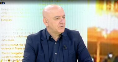 Molotovë vilës së Enver Hoxhës/ Bejko: Berisha ka kujtime në atë shtëpi! Për ndërkombëtarët, kreu i PD është kapitull i mbyllur