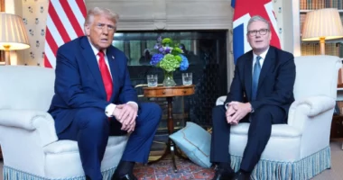 Trump dhe Starmer zhvillojnë bisedë telefonike, fokusi te rihapja e Ngushticës së Hormuzit