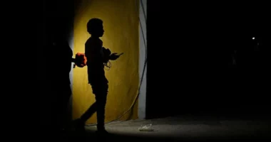 Kolaps energjetik në Kubë/ Bie rrjeti elektrik në Kubë miliona njerëz pa njerëz