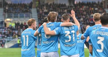 Napoli në garë për titullin/ Kampionët fitojnë në Sardenjë, tani Inter nuk është aq larg