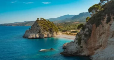 “Travel and Tour World”: Shqipëria rritje të jashtëzakonshme të turizmit që po transformon ekonominë