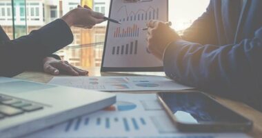 Mbi 2 mijë biznese të reja në shkurt/ Subjektet të përqendruara te shërbimet dhe tregtia