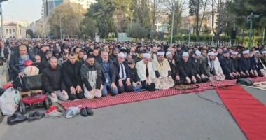 VIDEO/ Nga Shkodra në Vlorë, si u kremtua festa e Fitër Bajramit në qytetet e vendit