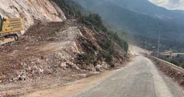 Shpërthim i kontrolluar në tunelin e Llogarasë/ Eksploziv në orën 11:30 për hapjen e trasesë së rrugës në dalje të tunelit