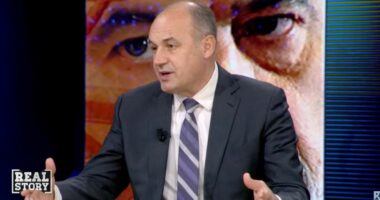 “Kurti është politikan i kulisave dhe i intrigave”, Hoxhaj: Kosova në krizë politike, përgjegjës Kurti dhe Osmani