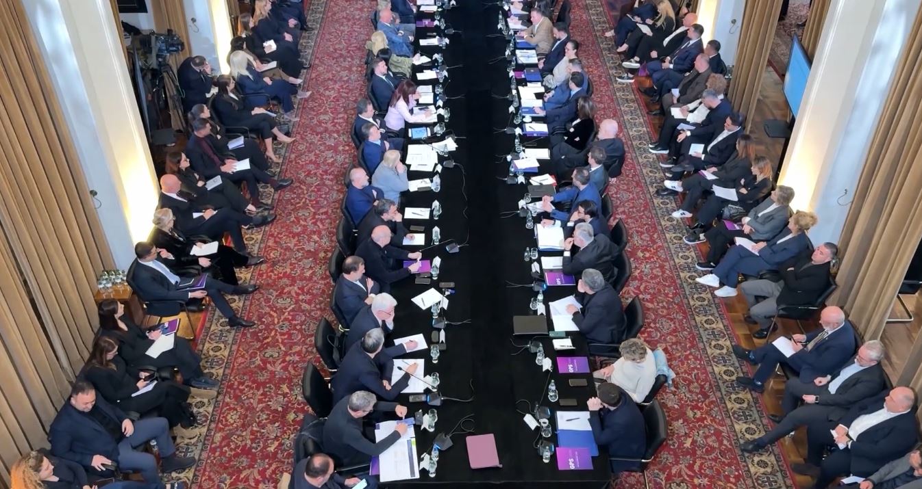 PS  4 opsione territoriale  Reforma  mazhoranca propozon variantet për ristrukturimin e bashkive