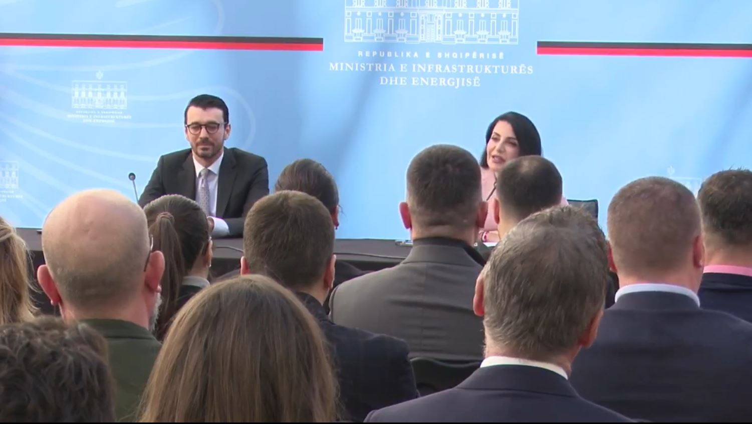  Veprat ngelen  fjalët i merr era   Balluku i kalon stafetën Karakaçit  U jam mirënjohëse për të gjithë këtë rrugëtim që kemi bërë bashkë