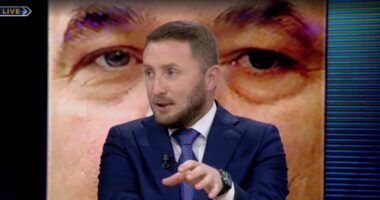 Gjyqi për ish-krerët e UÇK/ Muça: Kurtit nuk i intereson të merret me Specialen. Abazi: Serbia ka plan të qartë