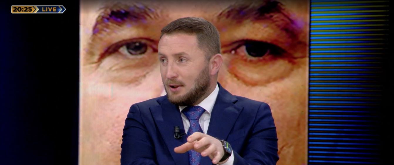 Gjyqi për ish krerët e UÇK  Muça  Kurtit nuk i intereson të merret me Specialen  Abazi  Serbia ka plan të qartë