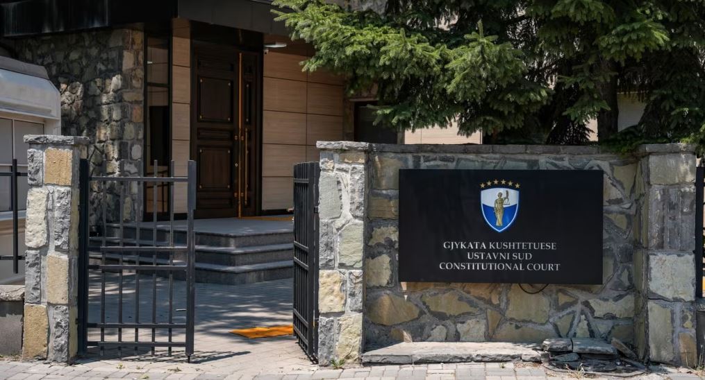 Vetëvendosje dërgon në Kushtetuese dekretin e Osmanit  Presidenca pret vendimin