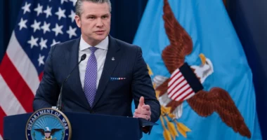 Lufta/ Hegseth: Bisedimet me Iranin janë shumë reale dhe aktive