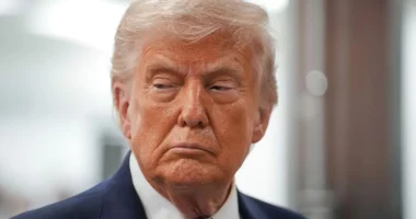 Përshkallëzim apo tërheqje? Deklaratat kontradiktore të Donald Trump për luftën me Iranin shtojnë pasigurinë