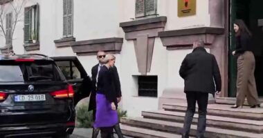 VIDEO/ Gara për drejtorin e policisë, Nancy VanHorn në Ministrinë e Brendshme