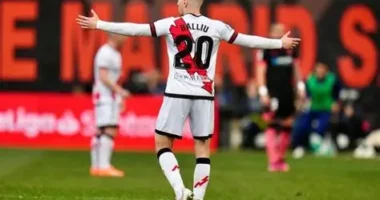 Balliu “dobëson” tifozin/ Një përkrahës i futbollit spanjoll, histori interesante me shqiptarin