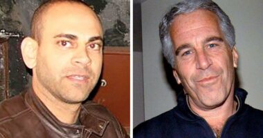 Agjenti i modeleve në dosjet “Esptein”/ Zbulohen komunikimet, si rekrutonte vajzat e reja që ia çonte pedofilit