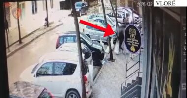 Hodhi inerte në mes të trotuarit/ Vlorë, procedohet penalisht 33-vjeçari