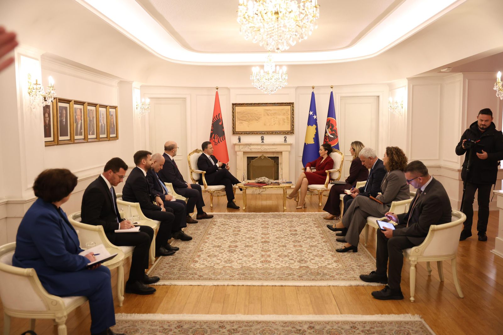 peleshi-vizite-zyrtare-ne-prishtine-shqiperi-kosove-koordinim-ne-nivelet-me-te-larta